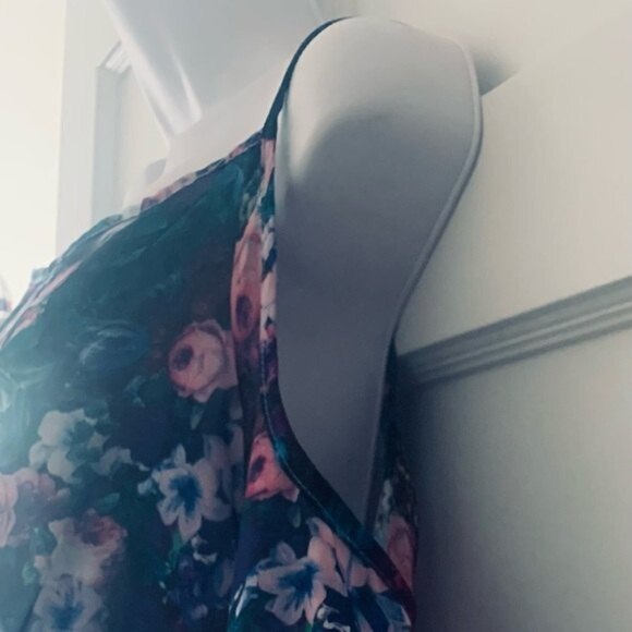 Nordstrom Let Them Eat Cake Open‎ Cold Shoulder Floral Pattern Flowy Romper SZ M - Picture 7 of 16